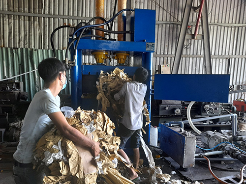 Máy ép rác thải sinh hoạt - Chế Tạo Máy Thành Công - Công Ty TNHH Cơ Khí Chế Tạo Máy Thành Công